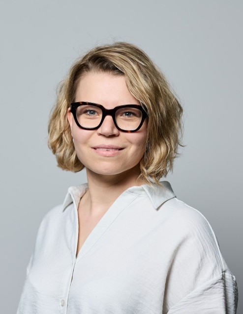  Laura Emunds